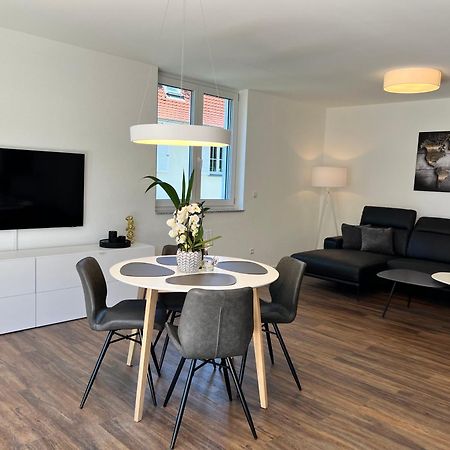 Neues Seeapartment อูเบอร์ลิงเงน ภายนอก รูปภาพ