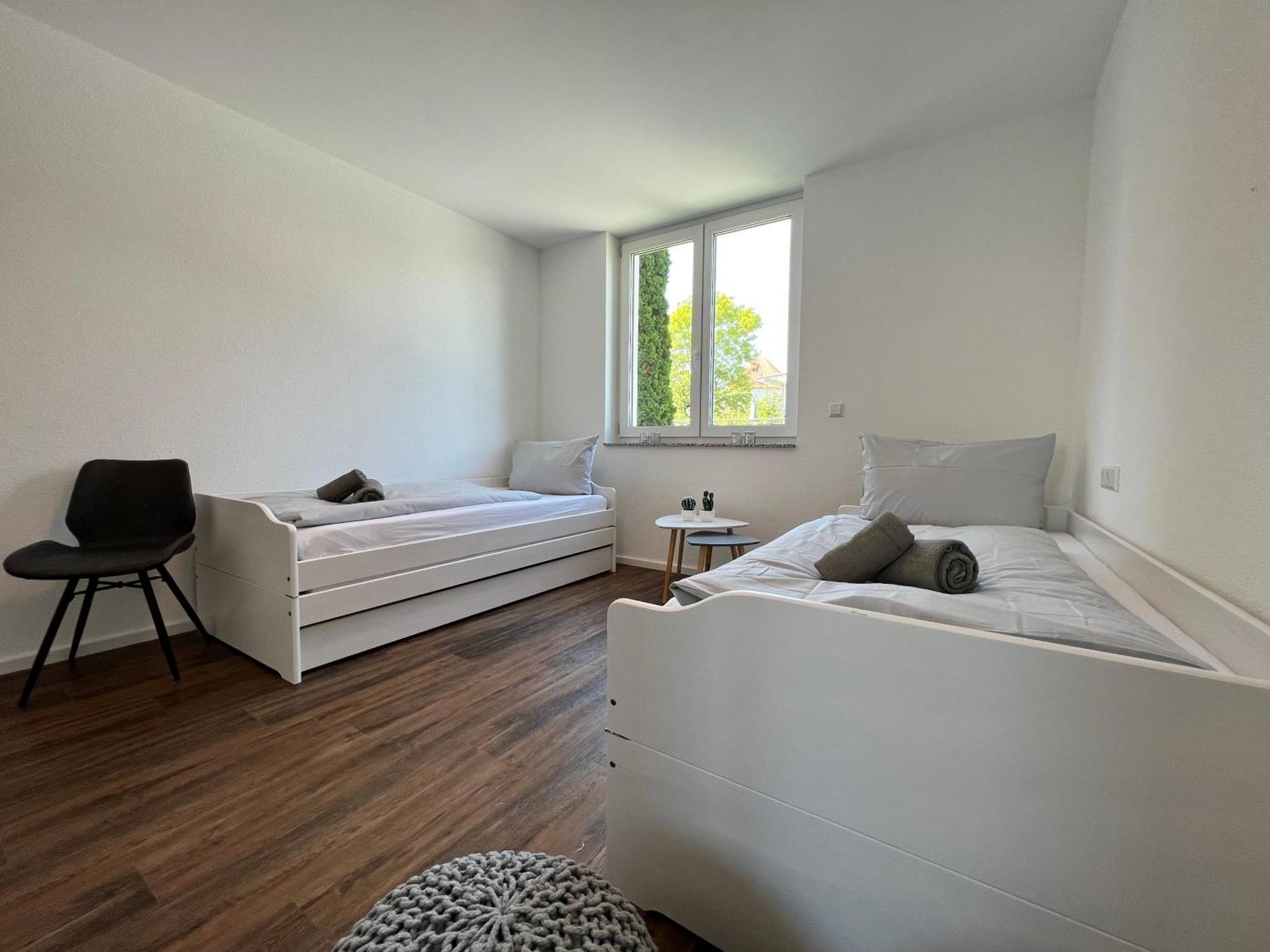 Neues Seeapartment อูเบอร์ลิงเงน ภายนอก รูปภาพ