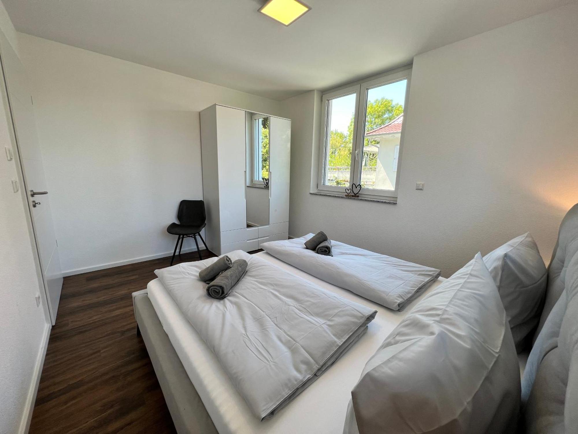 Neues Seeapartment อูเบอร์ลิงเงน ภายนอก รูปภาพ