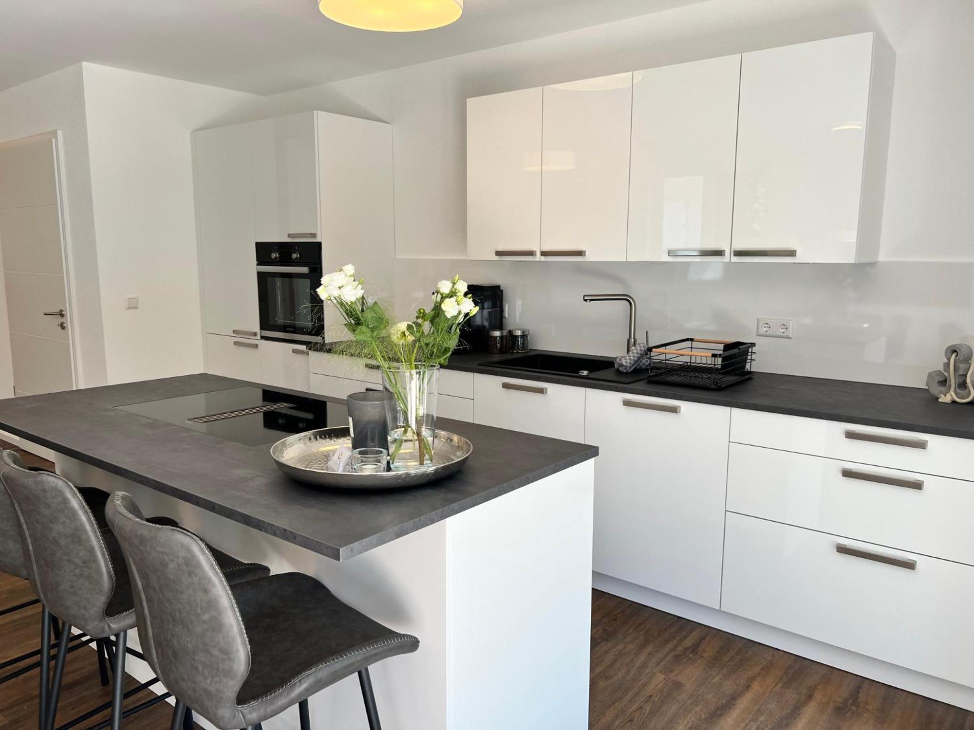 Neues Seeapartment อูเบอร์ลิงเงน ภายนอก รูปภาพ