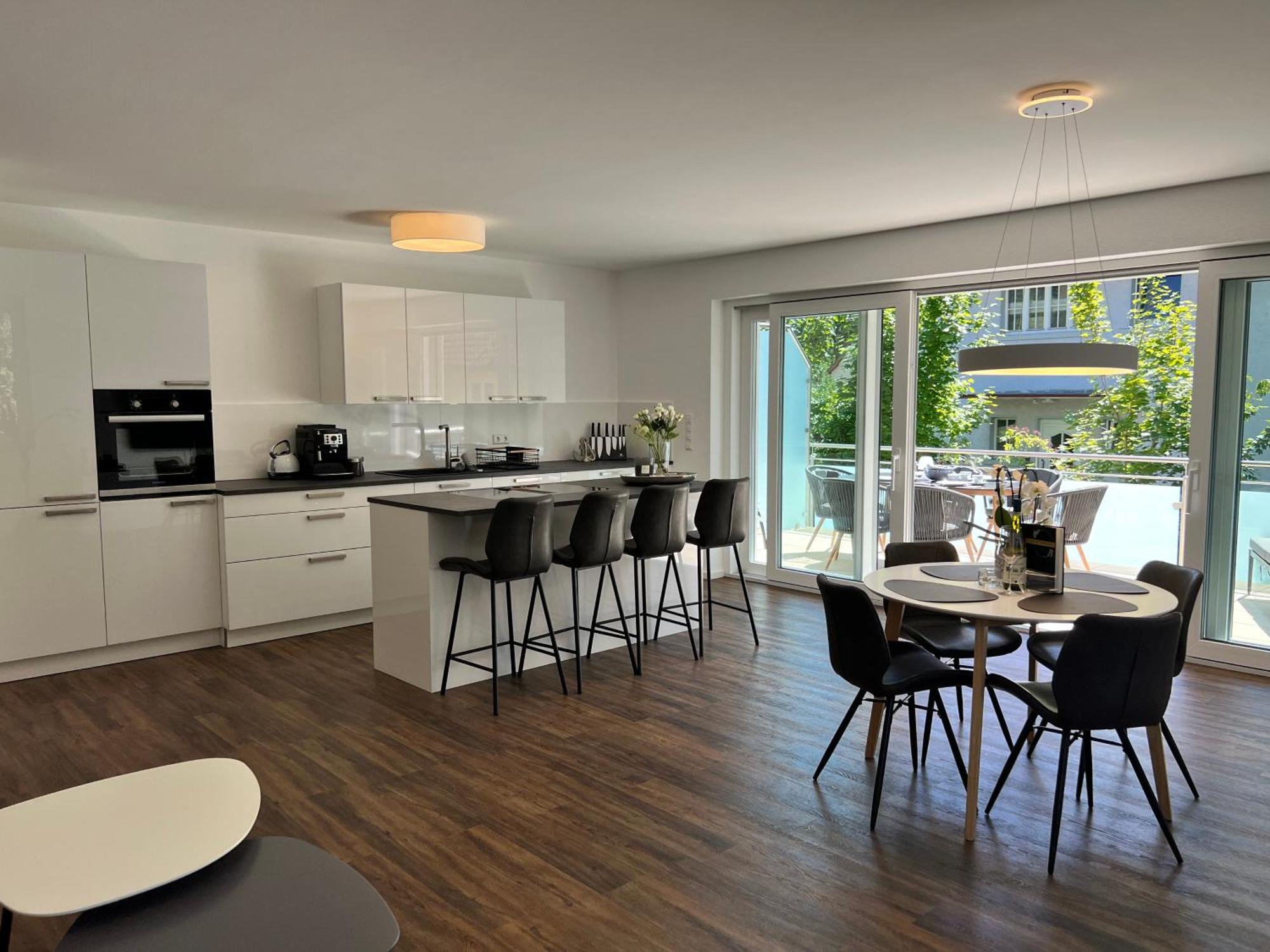 Neues Seeapartment อูเบอร์ลิงเงน ภายนอก รูปภาพ
