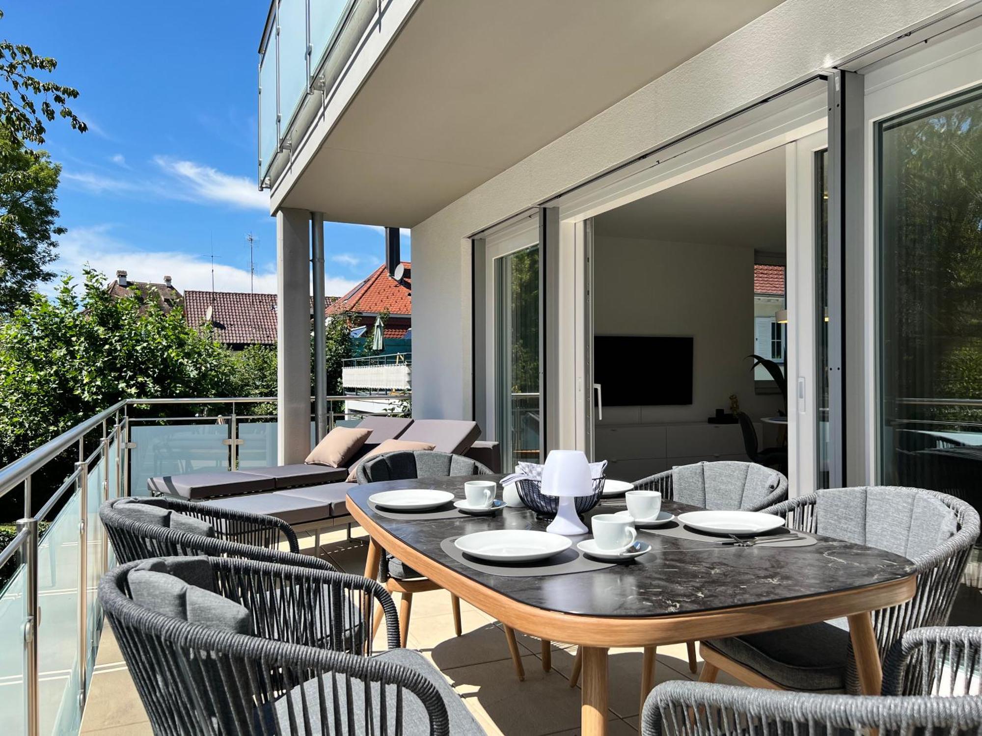 Neues Seeapartment อูเบอร์ลิงเงน ภายนอก รูปภาพ